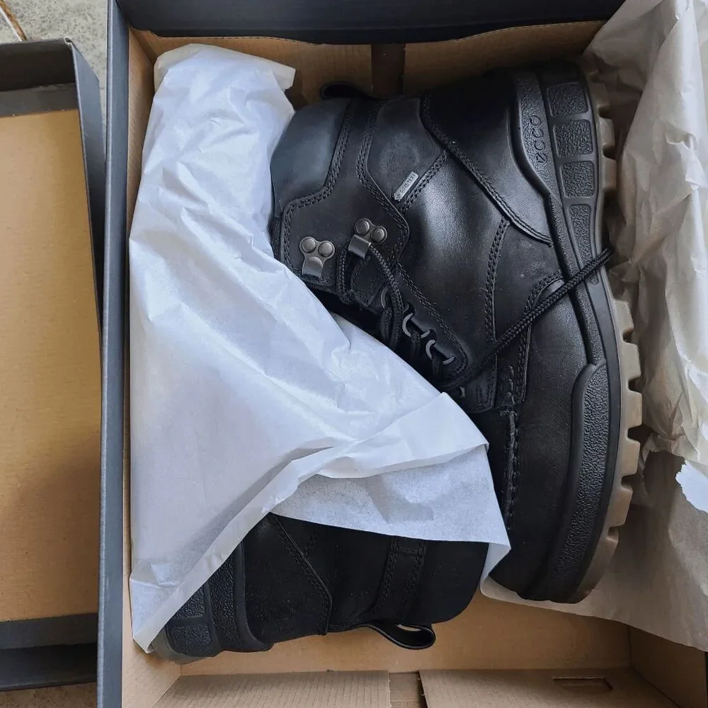 New ECCO Men's Track 25 Bison Moc Boot Black Size 7-7.5